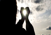 马竞主场失利后的低沉夜色：球员情绪的真实写照与重生之路